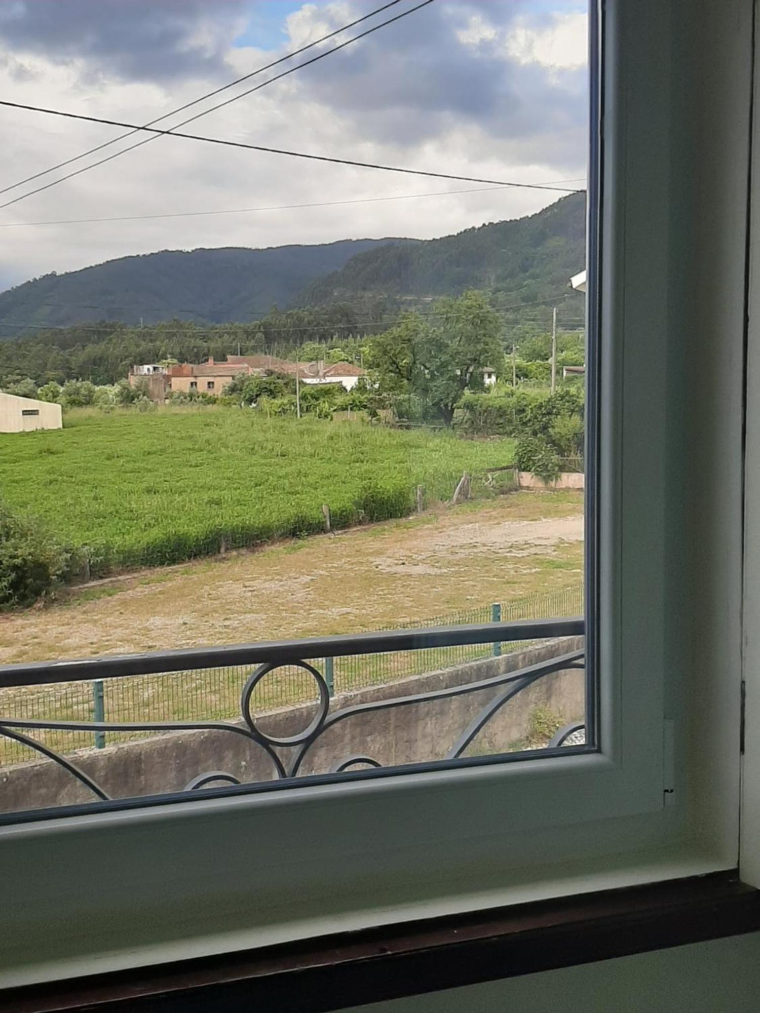 Casa Do Sr. Falcao Miranda do Corvo Luaran gambar